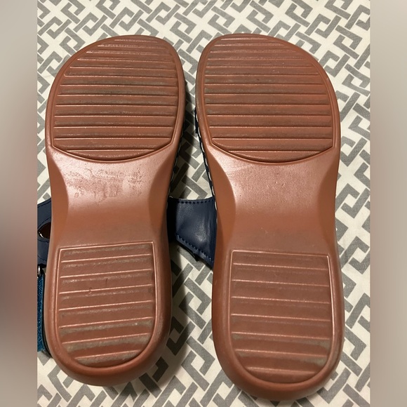 Blue sandals - Picture 2 of 2